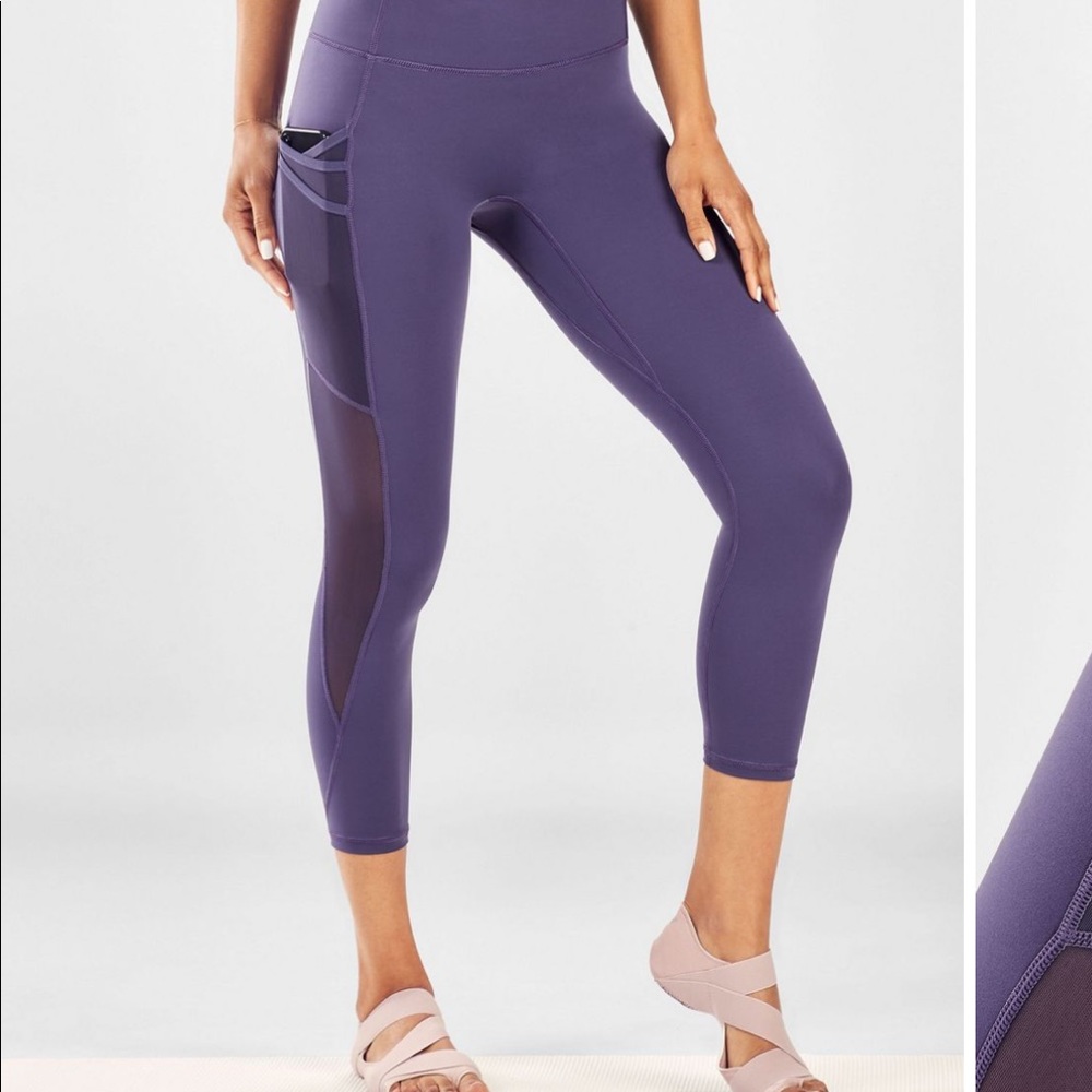 Fabletics Trinity Mid Rise Pocket Legging